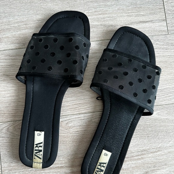 Zara slippers - Picture 3 of 3